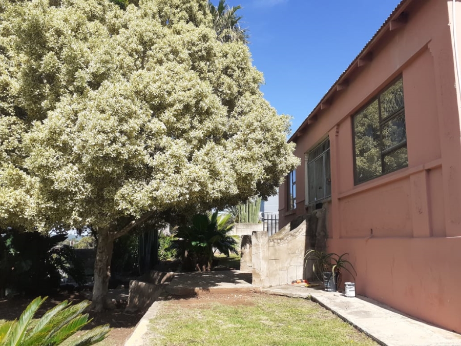 3 Bedroom Property for Sale in Heuwelkruin Eastern Cape